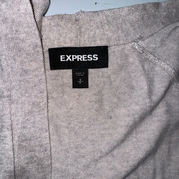 Women’s Size Small Express Gray Cardigan Sweater Lightweight Comfortable - Picture 3 of 8